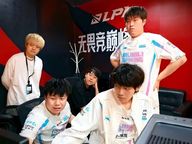 据知情人士 据知情人士