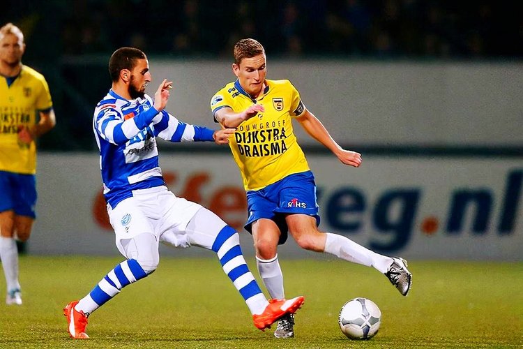 沙特主帅：必须把握住获得的机会 今天的比赛本可踢得更高效.